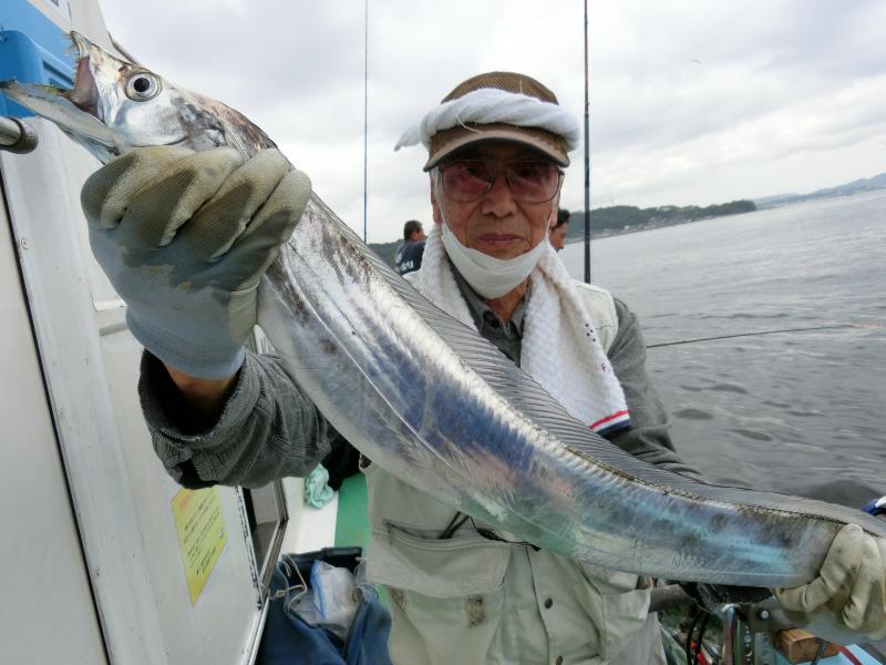 タチウオアジリレー釣り2枚目