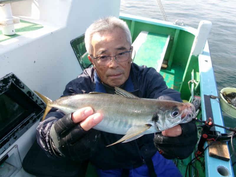 中型アジ入れ食いです！！3枚目