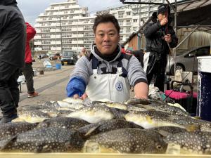 ふぐ釣り好調です！！
