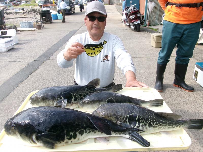 トラフグ釣り1枚目