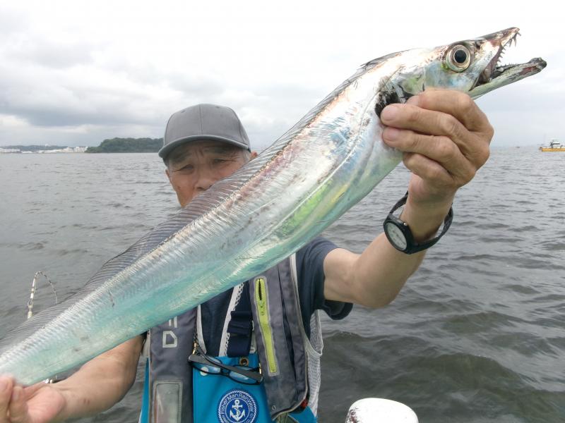 タチウオアジリレー釣り1枚目