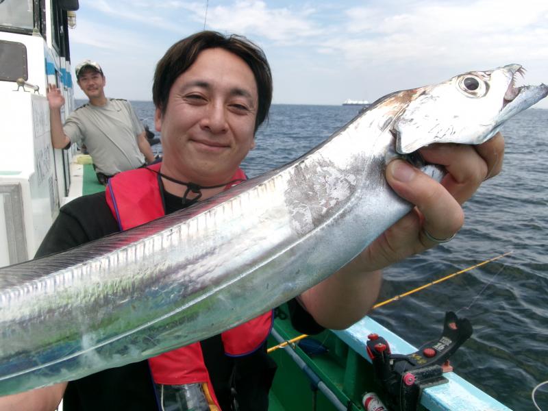 タチウオアジリレー釣り1枚目