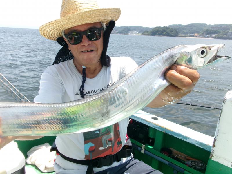 タチウオアジリレー釣り2枚目