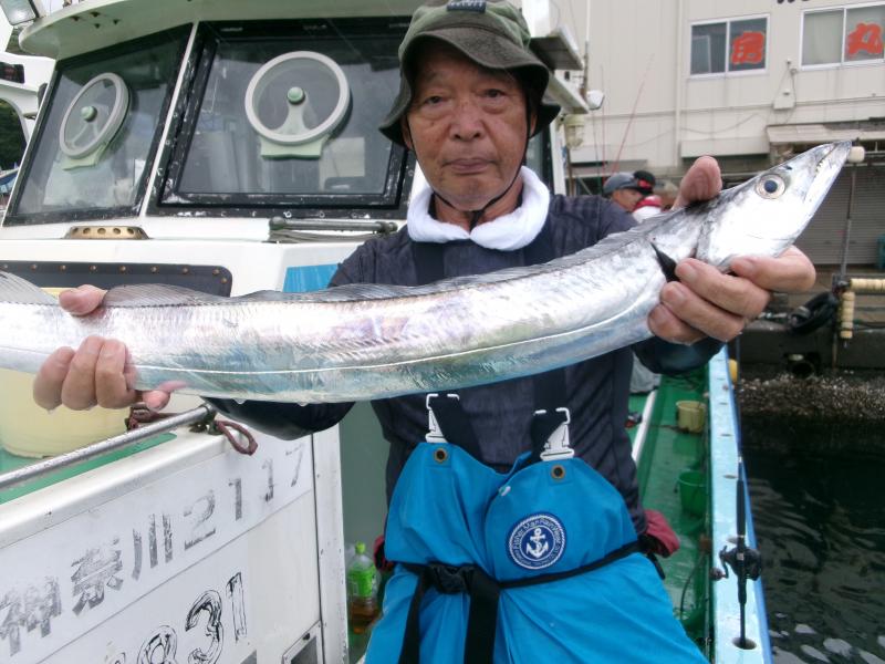 タチウオアジリレー釣り2枚目