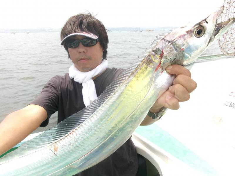 タチウオアジリレー釣り3枚目