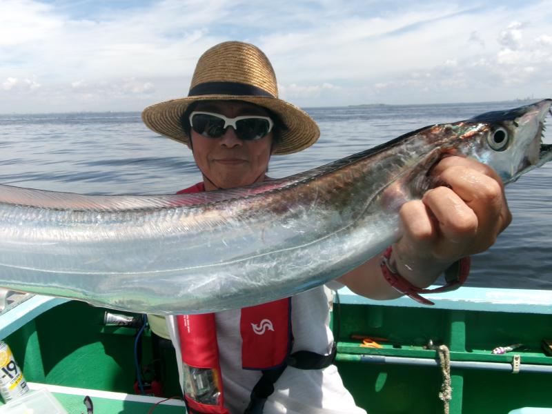 タチウオアジリレー釣り2枚目