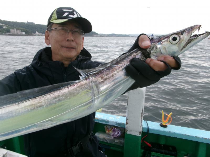 タチウオアジリレー釣り2枚目