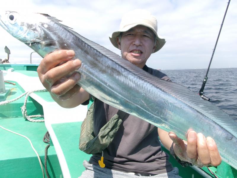 タチウオアジリレー釣り2枚目