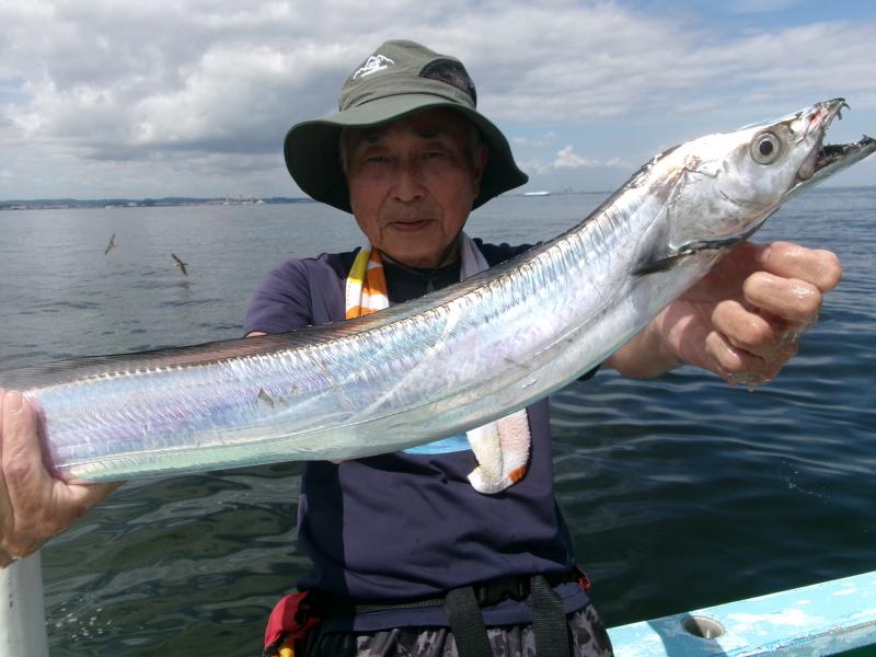 タチウオアジリレー釣り3枚目