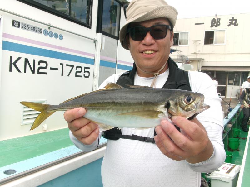 タチウオアジリレー釣り5枚目