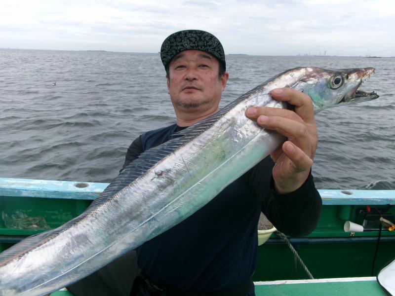 タチウオアジリレー釣り3枚目